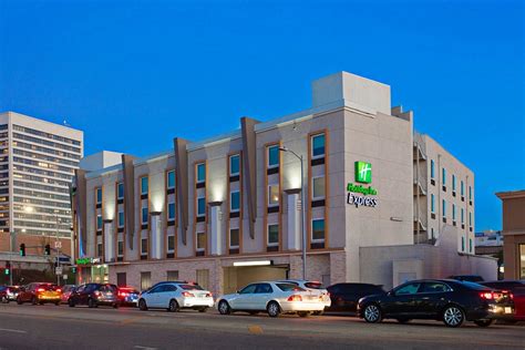 holiday inn express west la